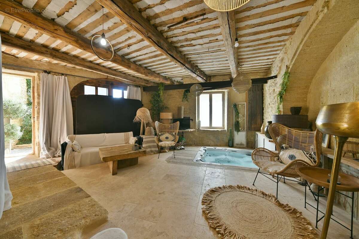 Maison à UZES