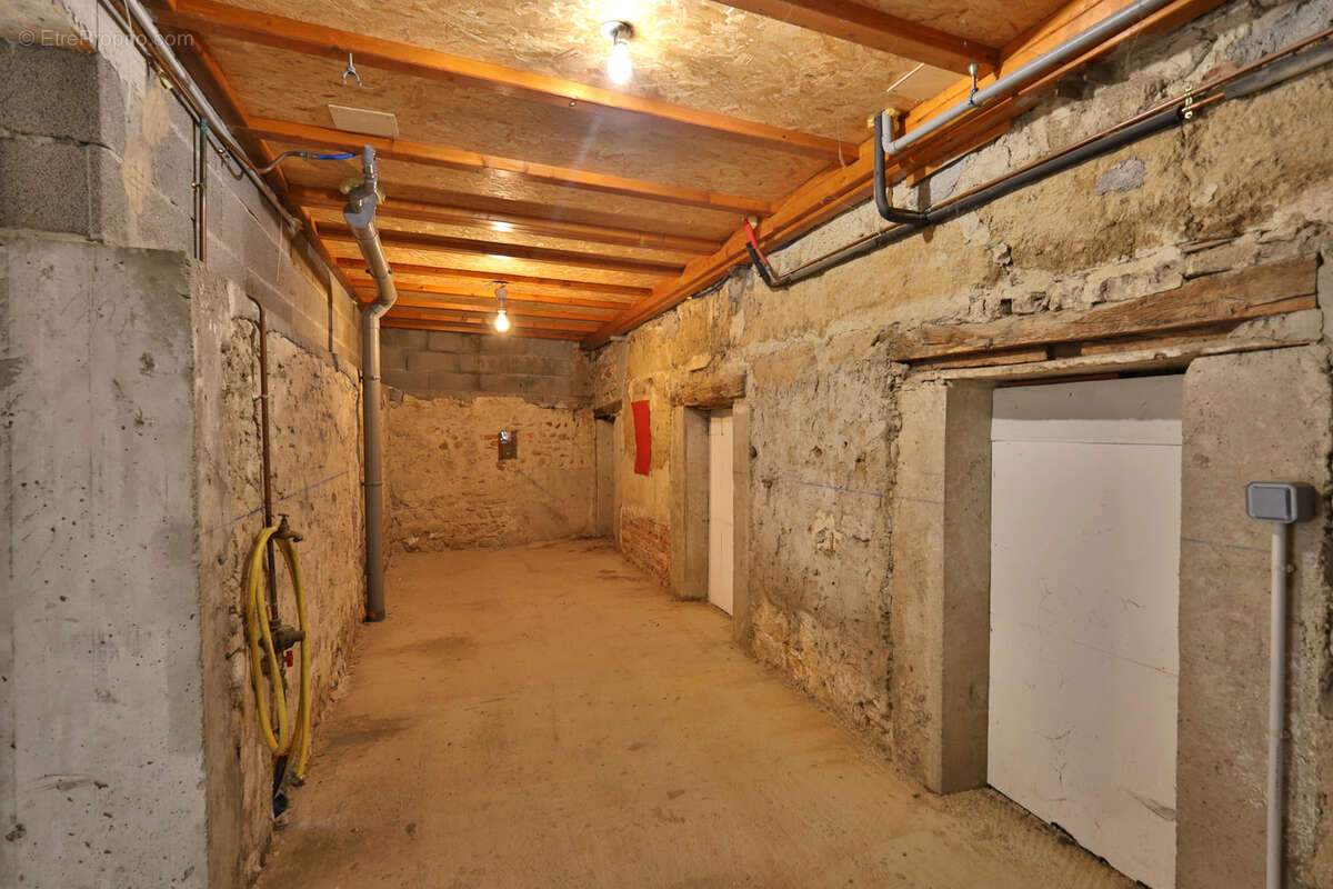 Maison à OYTIER-SAINT-OBLAS