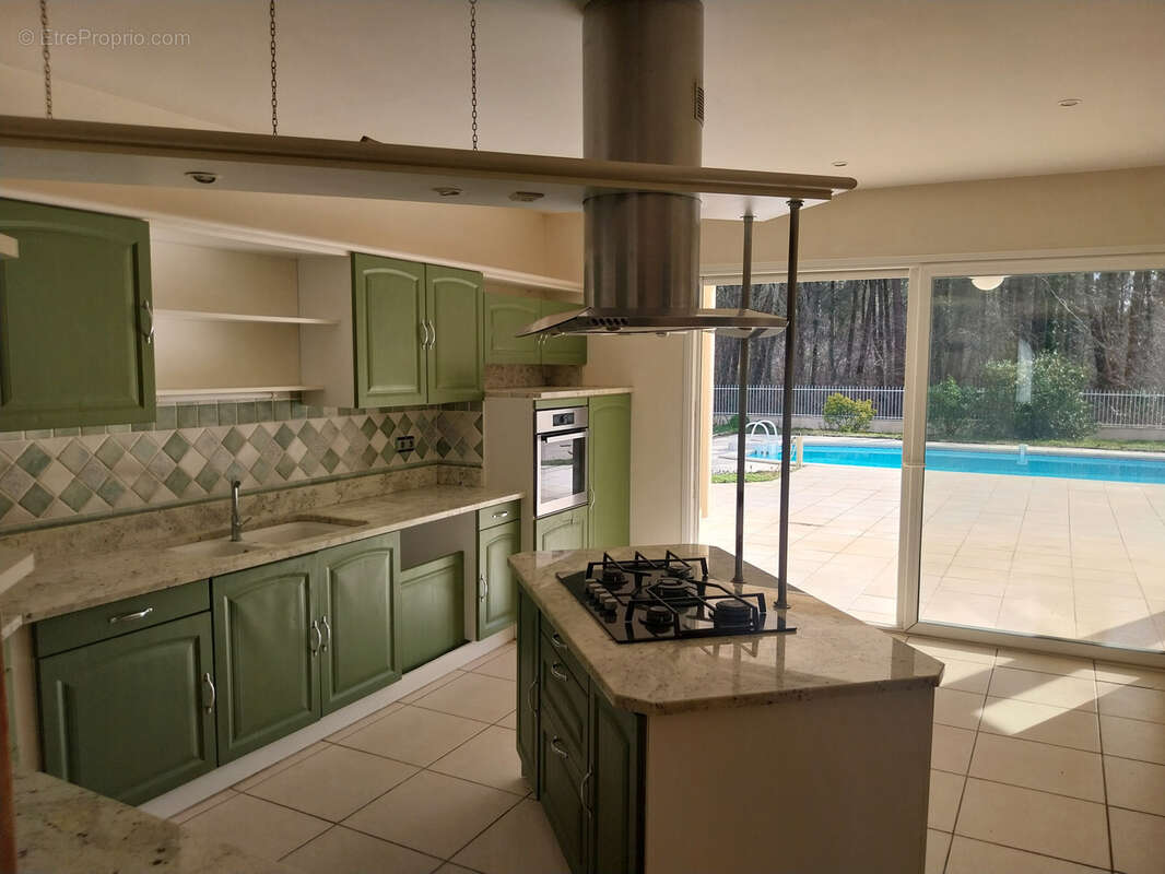 Maison à CASTRES-GIRONDE