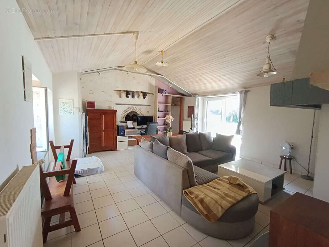 Maison à LE GIROUARD