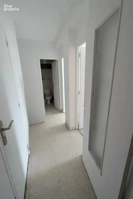 Appartement T4 rénové - photo 7