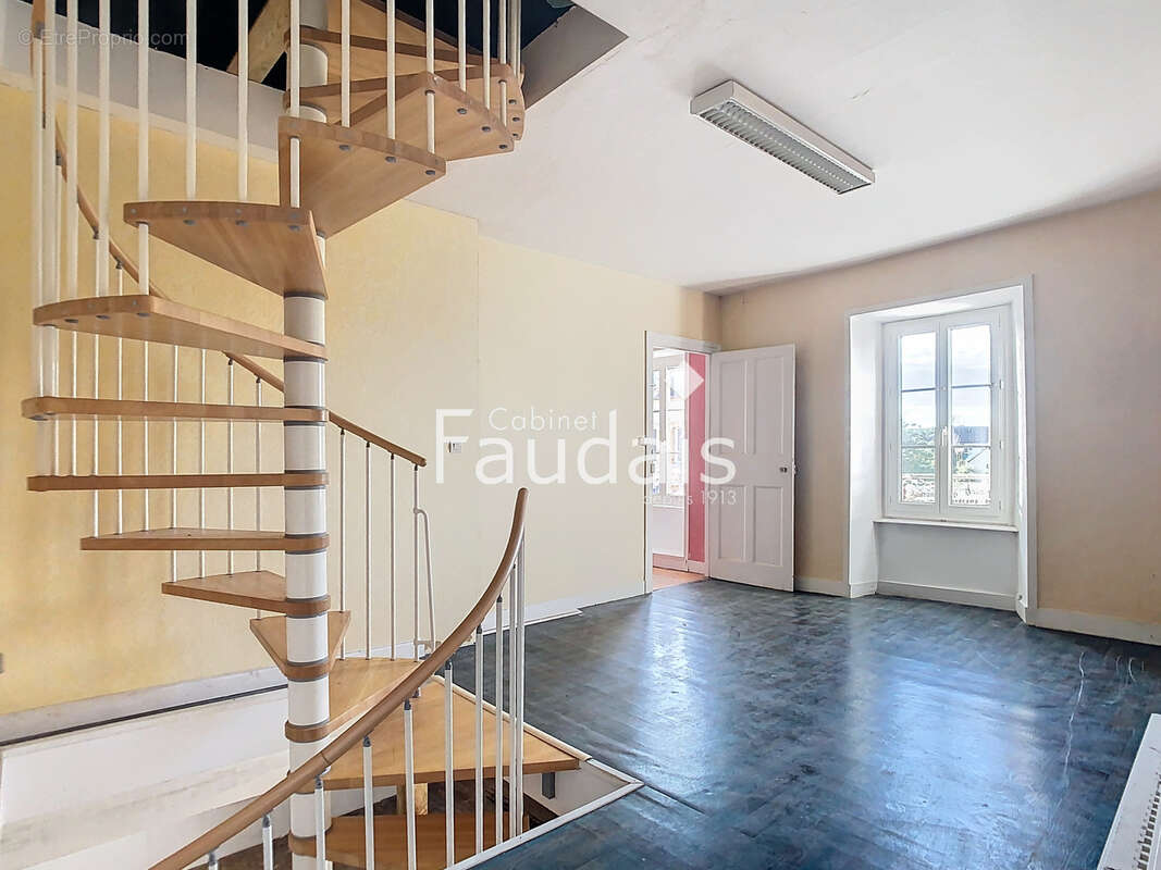 Maison à SAINT-JEAN-DE-DAYE