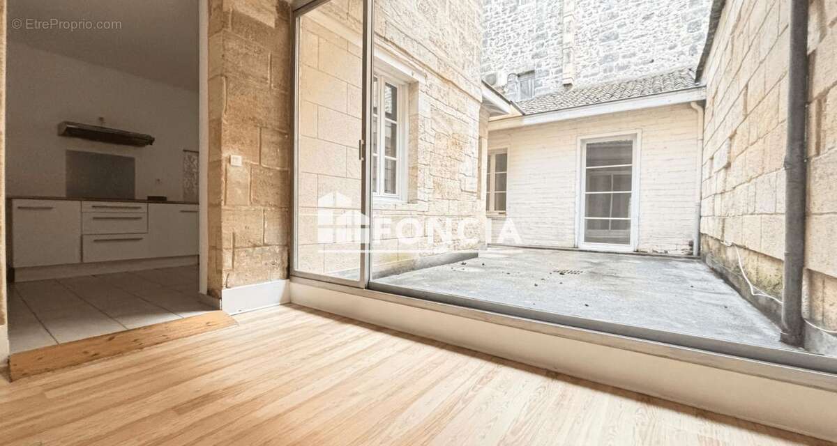 Appartement à BORDEAUX