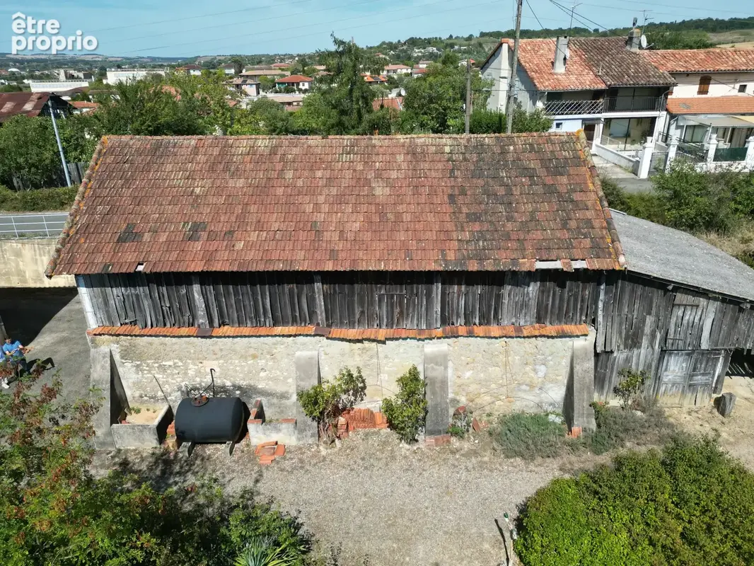 Maison de 138 m2 avec garage et jardin et une grange indépendante - photo 6