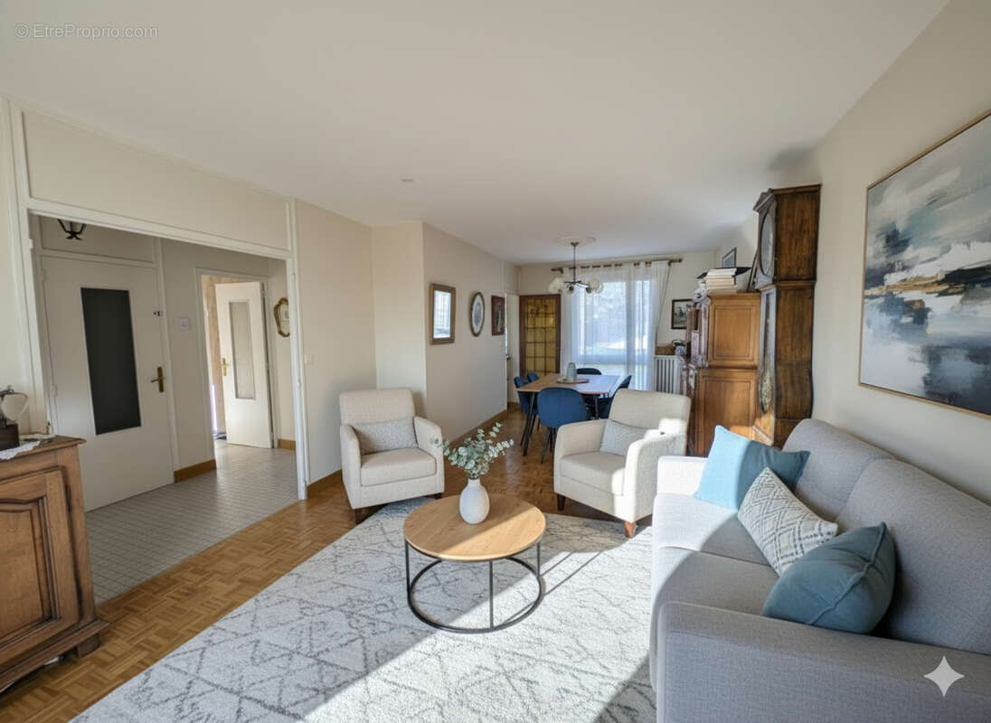 Maison à LES PONTS-DE-CE