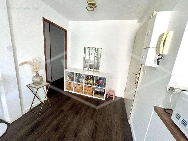 Appartement à COMBS-LA-VILLE