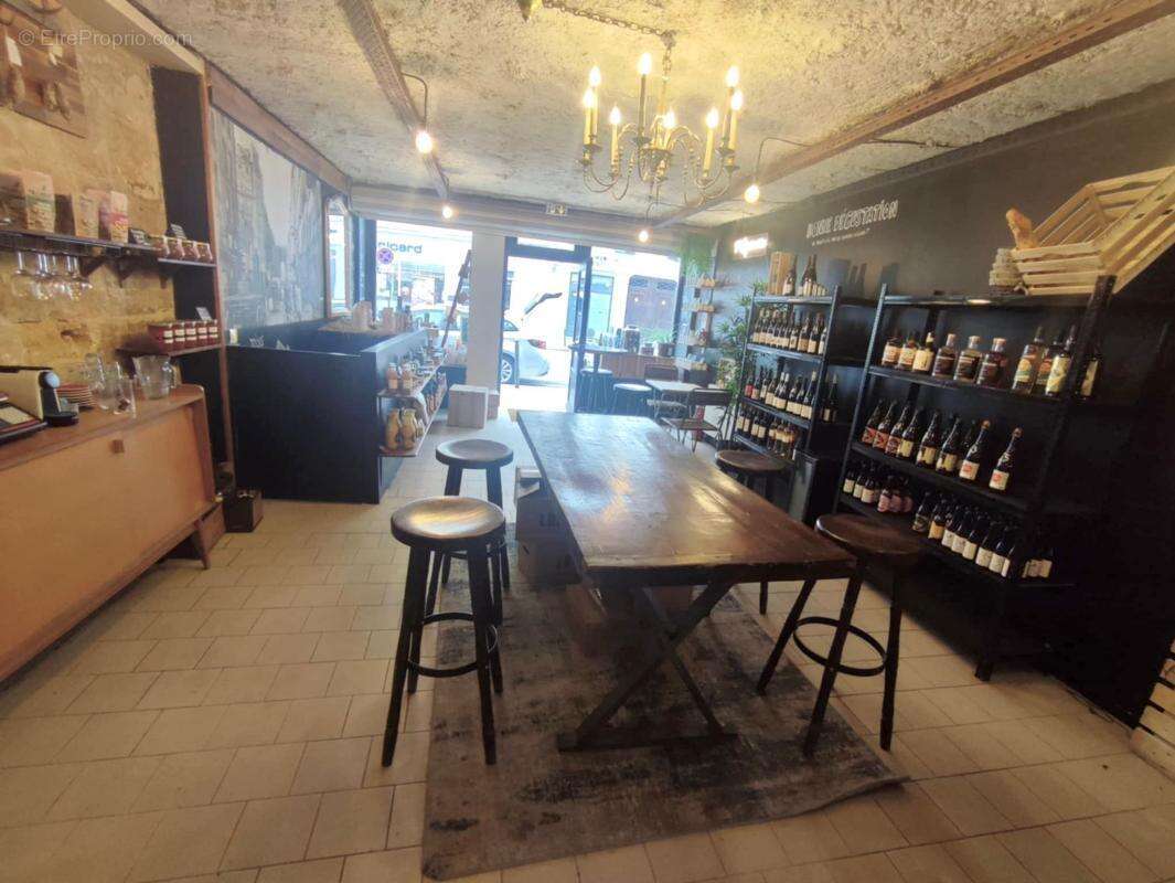 Commerce à PARIS-10E