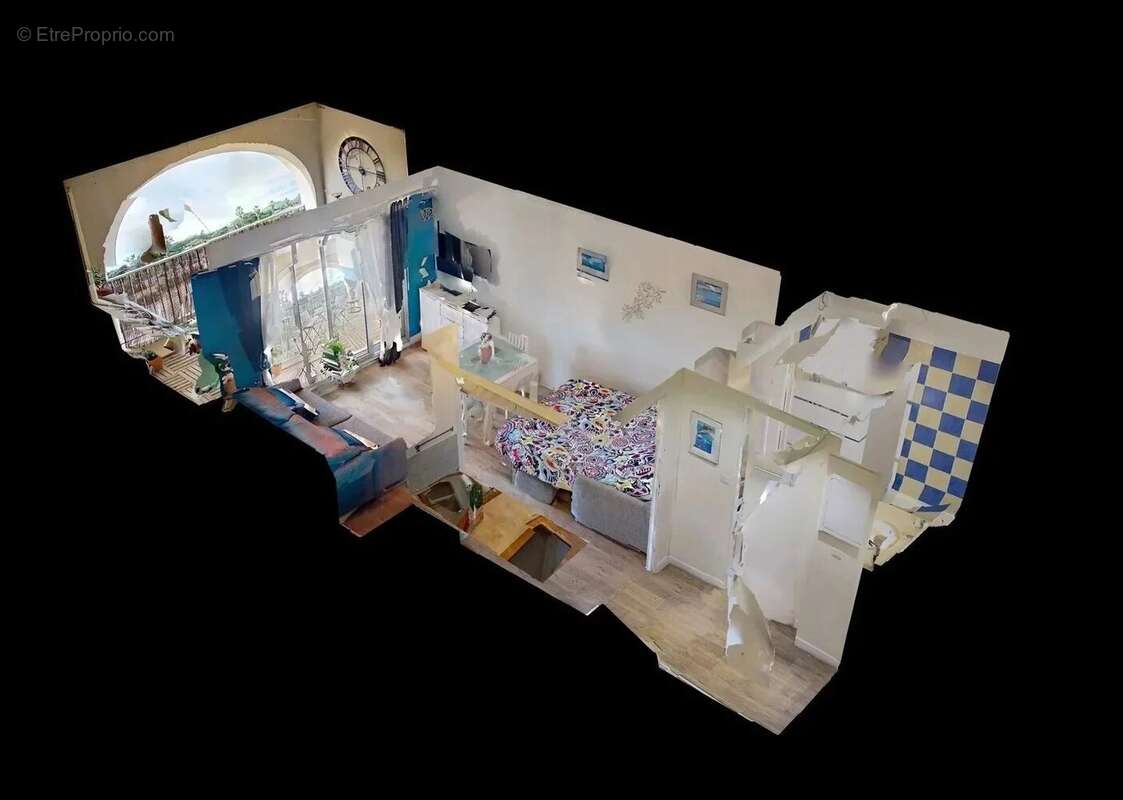 Hyères Port : Studio meublé  avec terrasse loggia et place parking privée en sous-sol sécurisé - photo 6