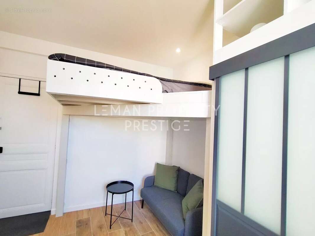 Appartement à LE CANNET