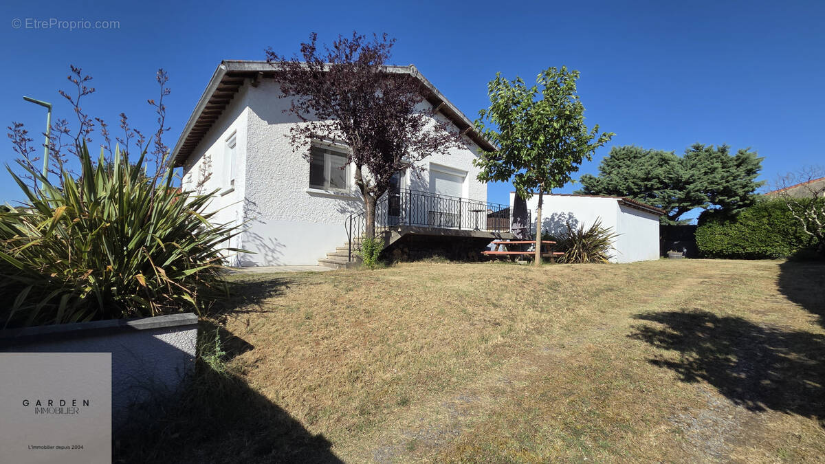 Maison à VALDURENQUE