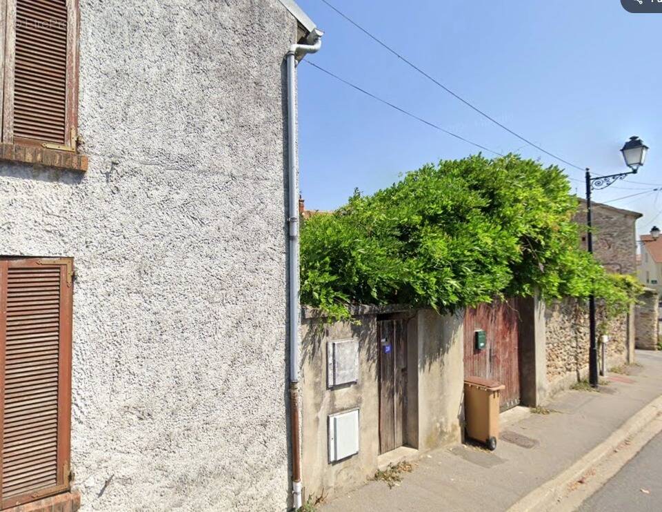 Terrain à SAINT-VRAIN