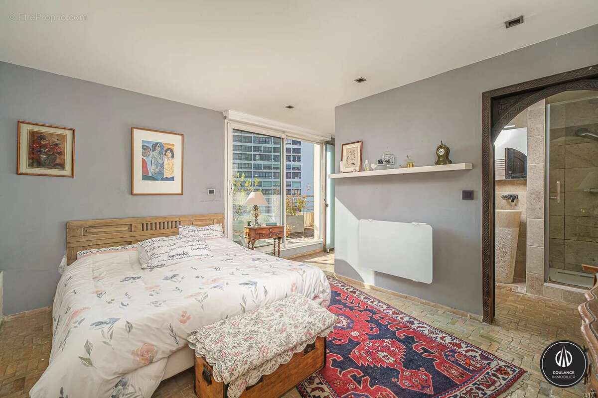 Appartement à MARSEILLE-8E