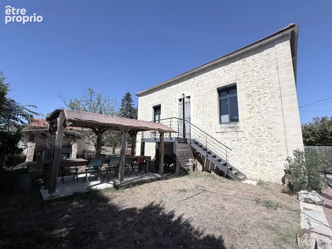 Maison de maître avec piscine en excellent état - photo 12