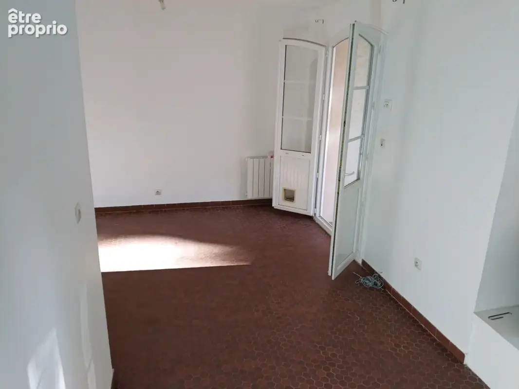 T2  hyeres port dernier etage terrasses ,parking - photo 13