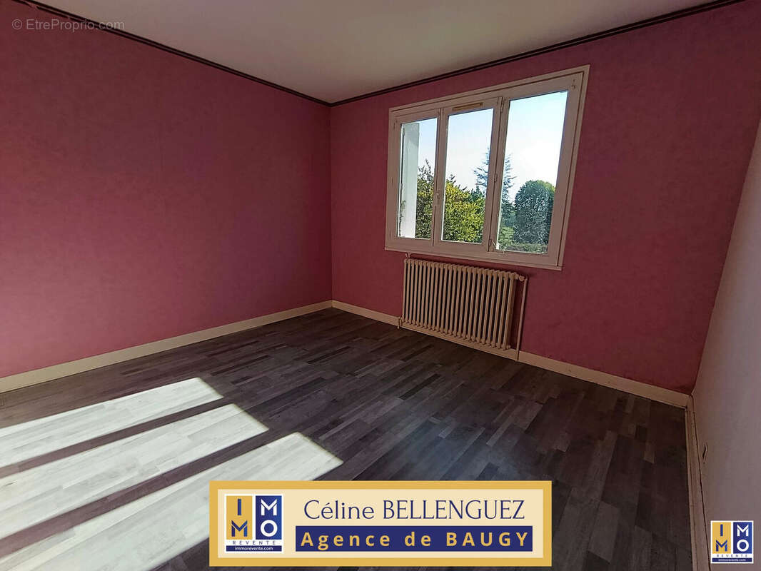 Maison à SAVIGNY-EN-SEPTAINE