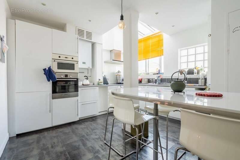 Maison à vendre 9 pièces AUBERVILLIERS (93) - photo 5