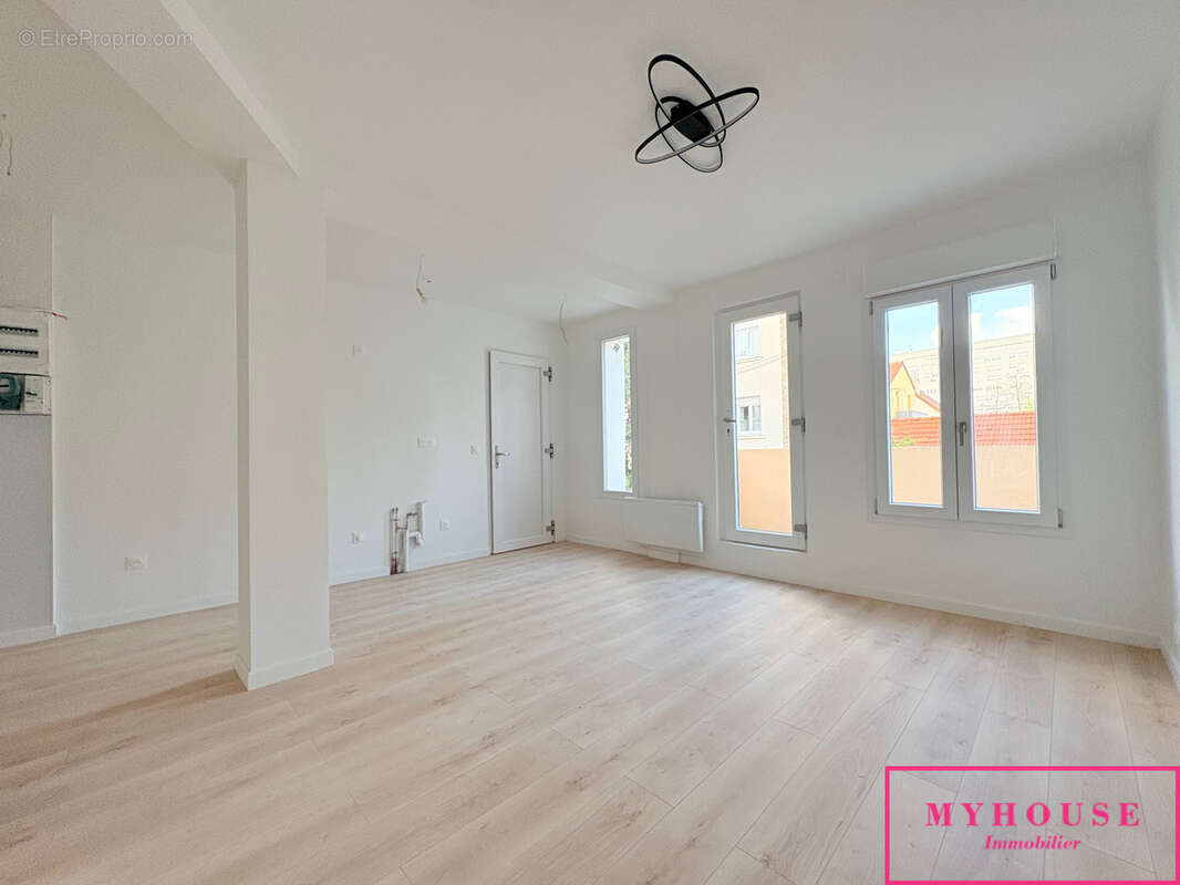 Appartement à BAGNEUX