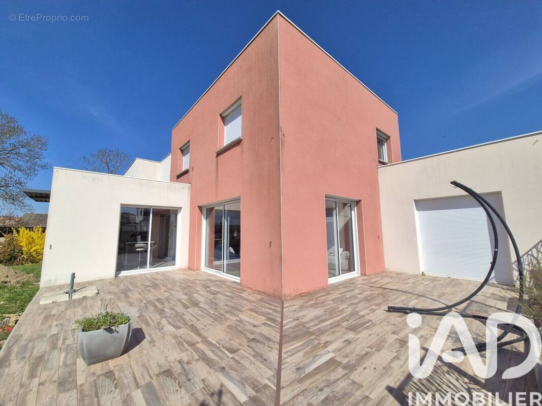 Photo 1 - Maison à REMEREVILLE