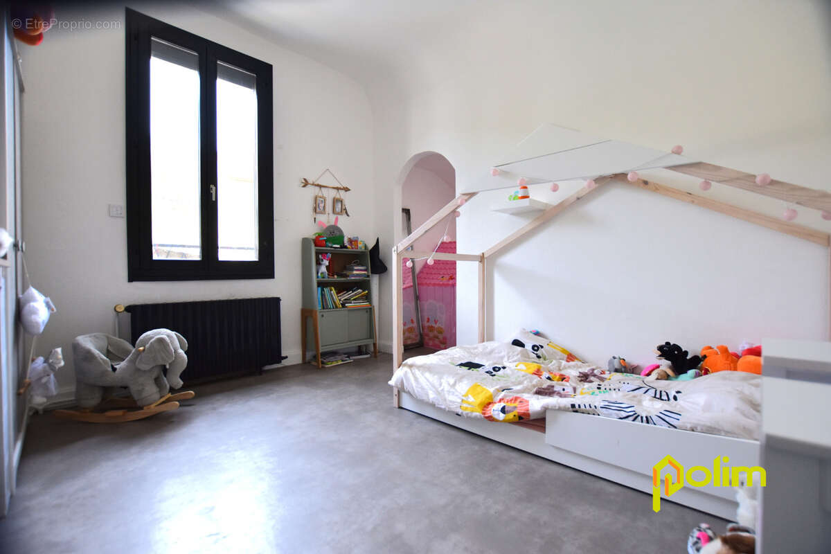 Maison à MARBACHE