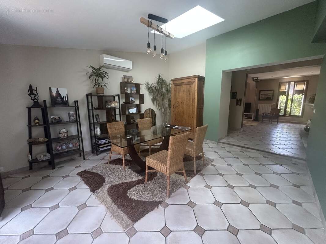 Maison à PONTAULT-COMBAULT