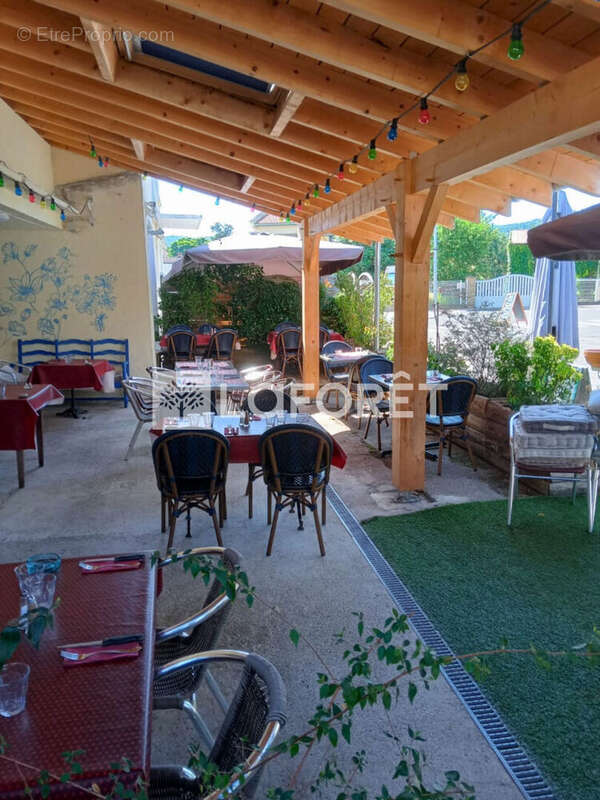 Commerce à VARILHES