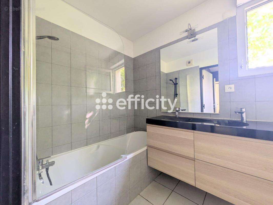 Appartement à GRESY-SUR-AIX