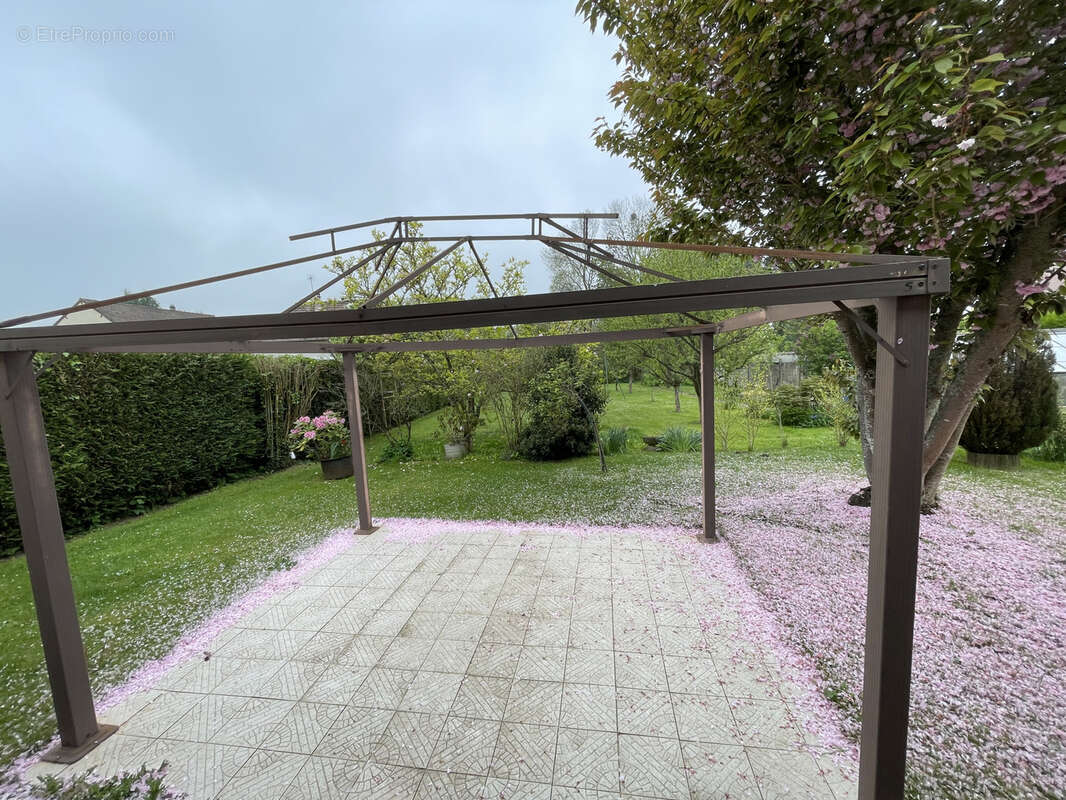 Maison à SAINTE-GENEVIEVE