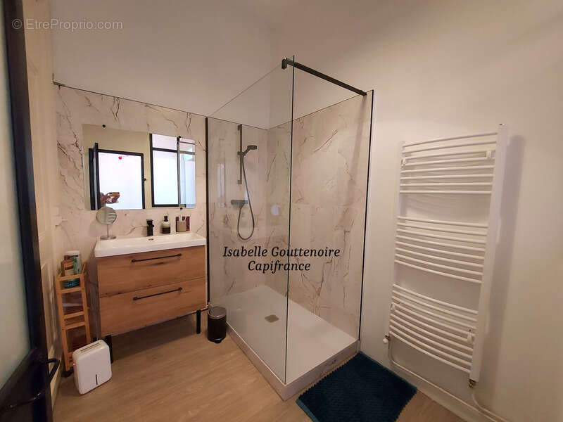 Appartement à TASSIN-LA-DEMI-LUNE