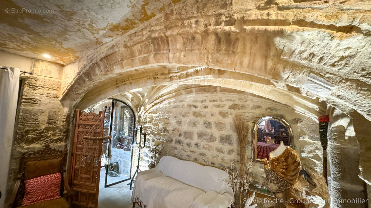 Maison à CADEROUSSE