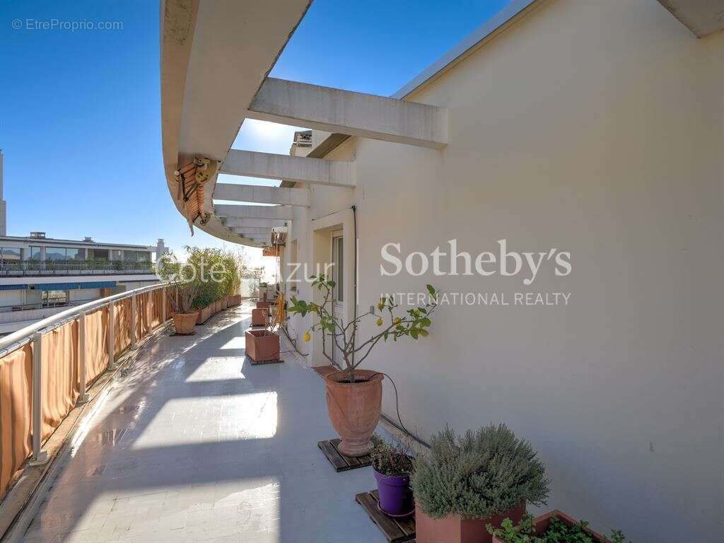 Appartement à CANNES