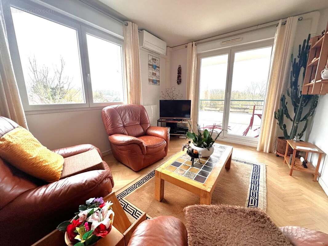 Appartement à NOISEAU