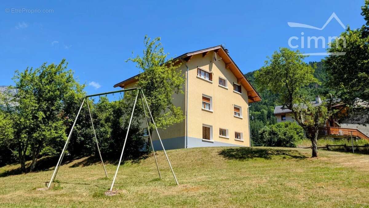Maison à SAINT-PIERRE-DE-CHARTREUSE