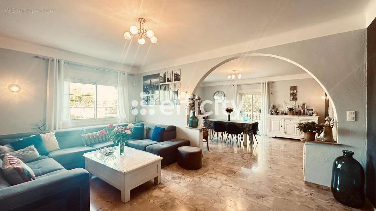 Maison à PIERRELATTE