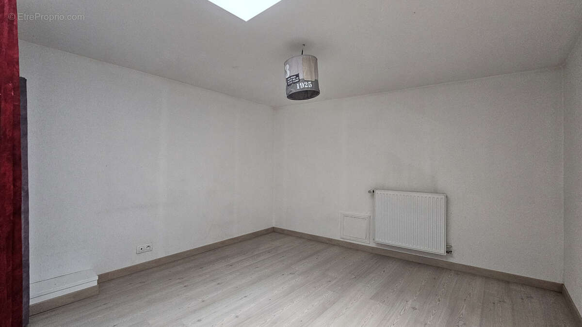 Maison à CHATEAUBERNARD