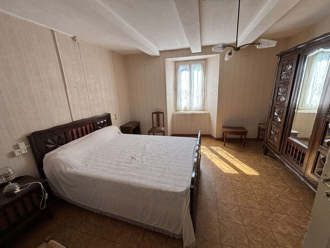 Maison à SAINT-IZAIRE