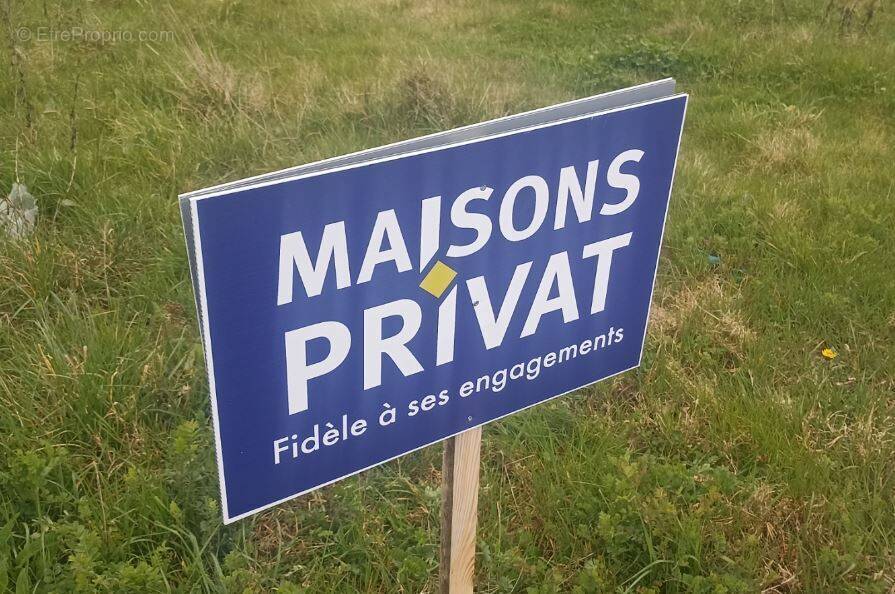 Terrain à LA JONCHERE