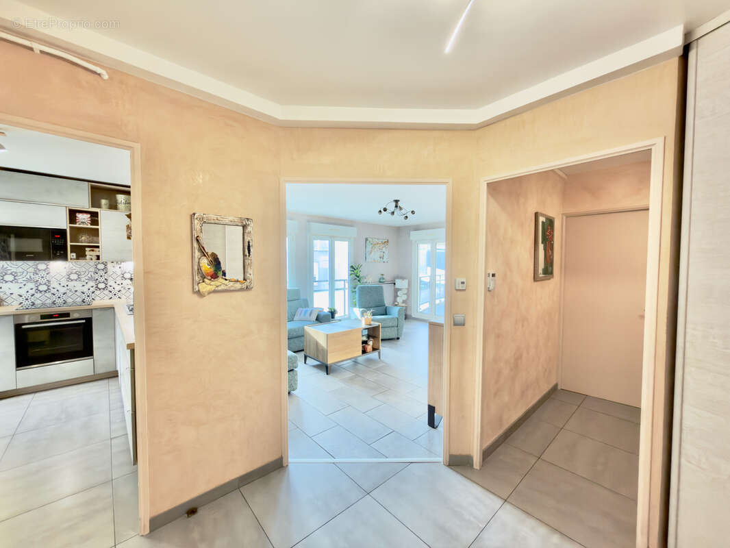 Appartement à MEYTHET