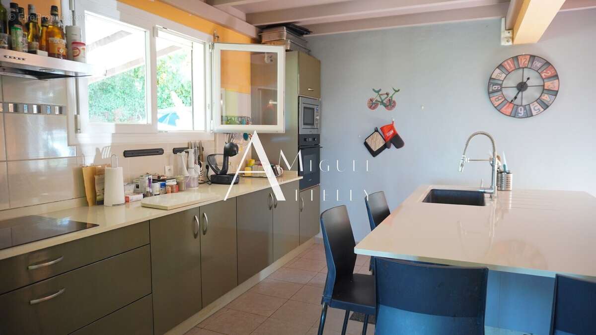 Maison à RIVIERE-SALEE