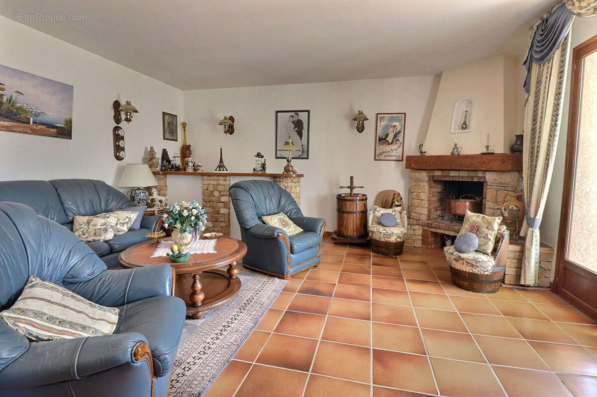 Maison à SAINT-RAPHAEL