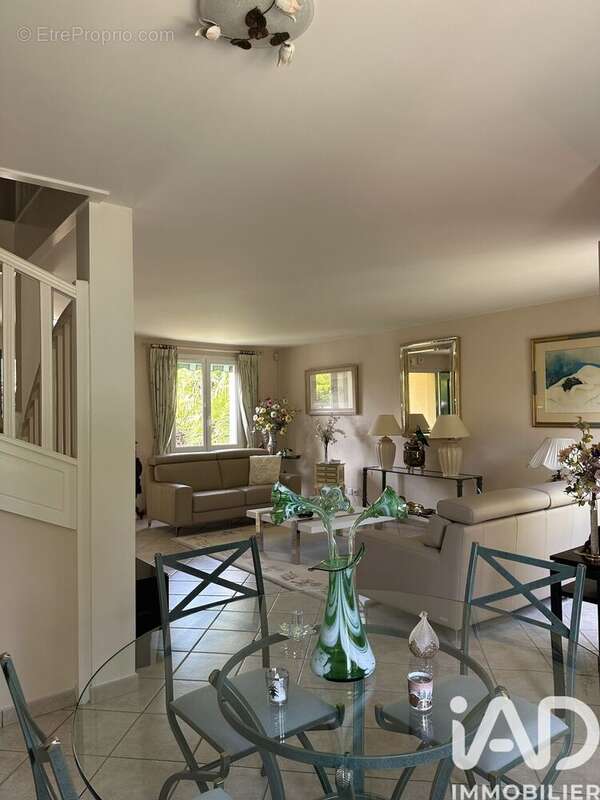 Photo 8 - Maison à MARGENCY