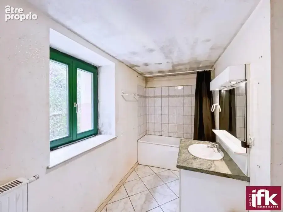WETTOLSHEIM - Appartement de 96m² à rénover – Terrasse – Garage - Parking - photo 10