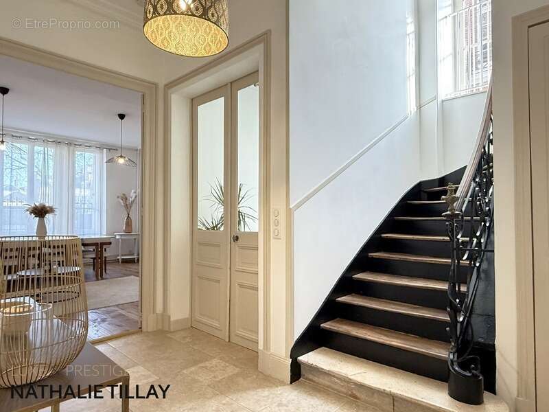 Orléans, Maison bourgeoise à vendre, 235 m², prestations exceptionnelles - photo 7