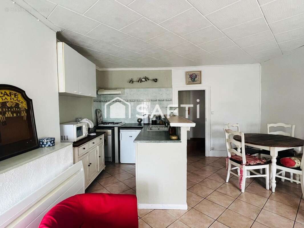 Photo 6 - Commerce à DONZY