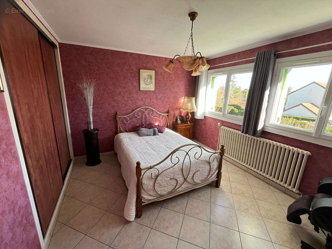 Maison à LES BREVIAIRES