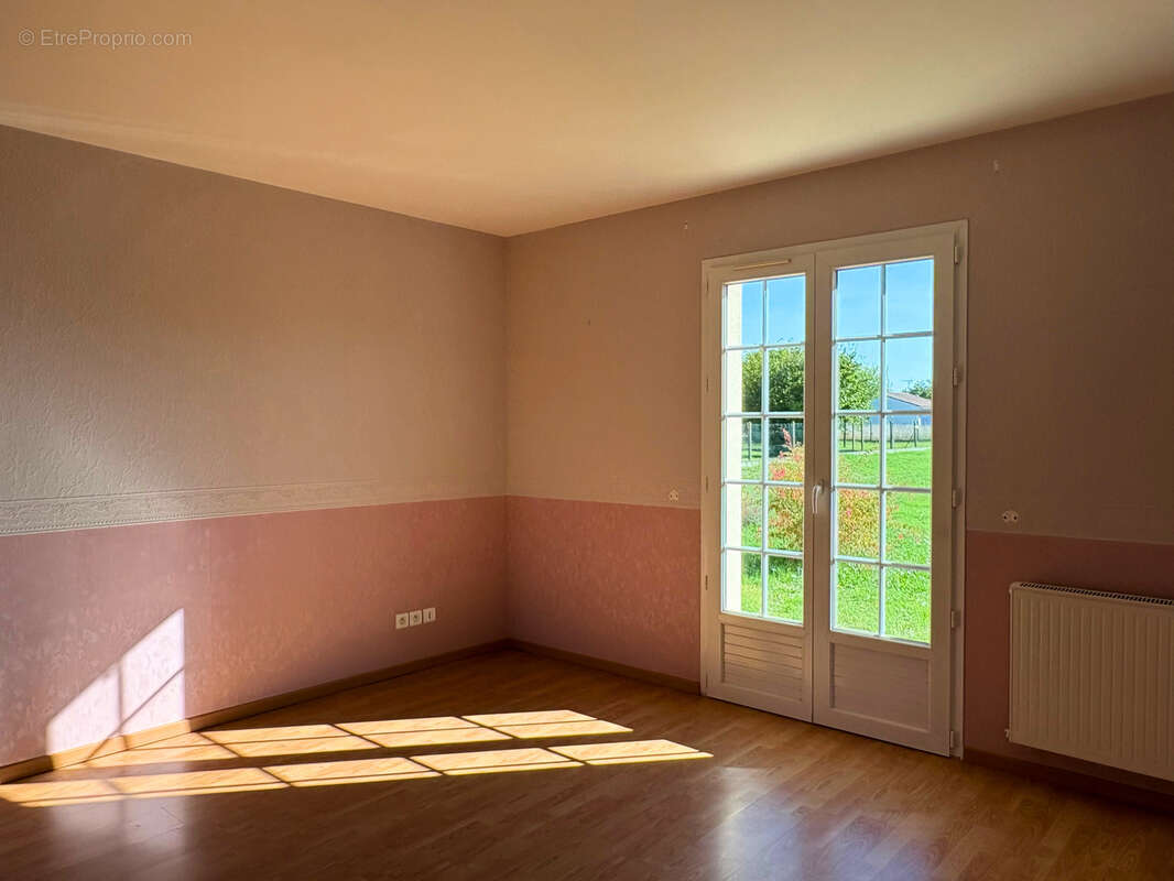 Maison à CHATEAUBERNARD