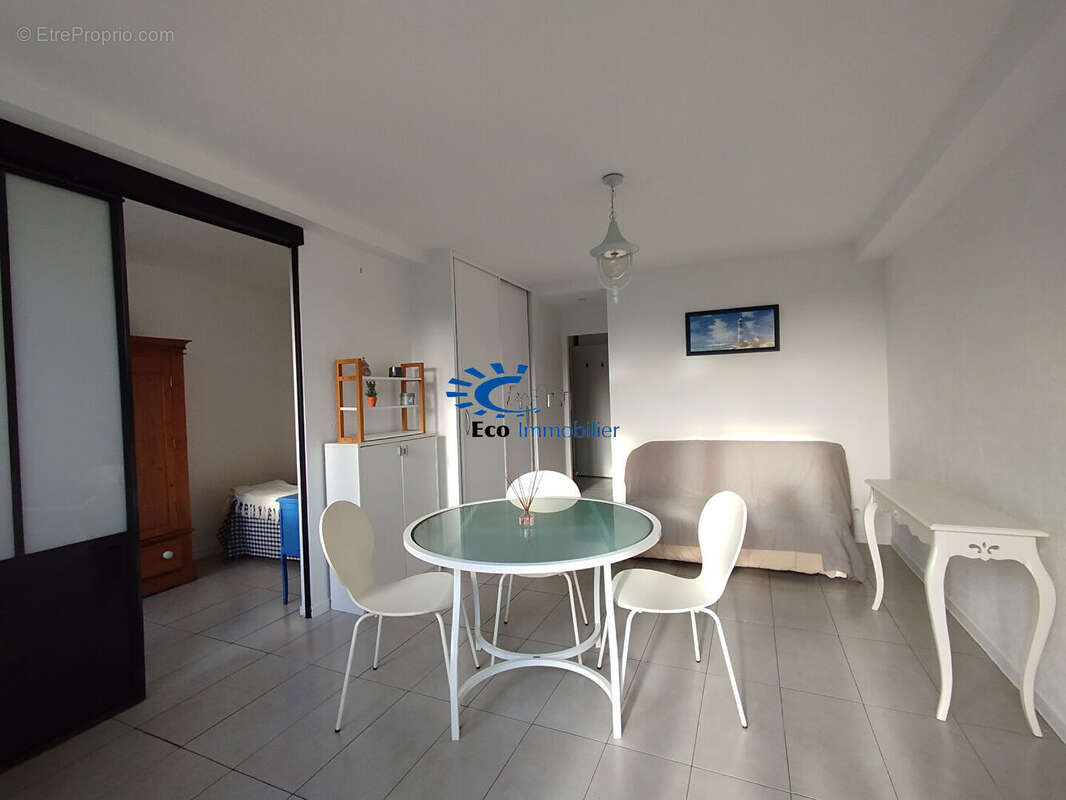 La rochelle la genette appartement t2 terrasse place de parking - photo 3