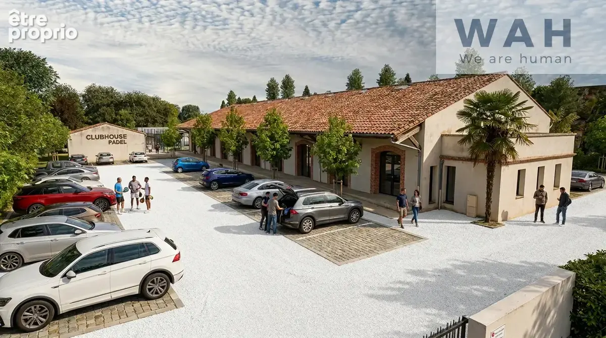 Local commercial 550 m2 à Sommières 30250 - photo 3