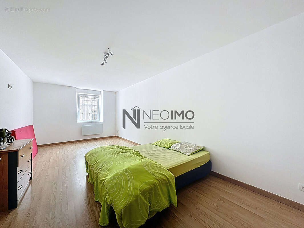 Maison à NEUFCHATEAU