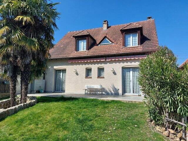 Maison à QUINCY-SOUS-SENART