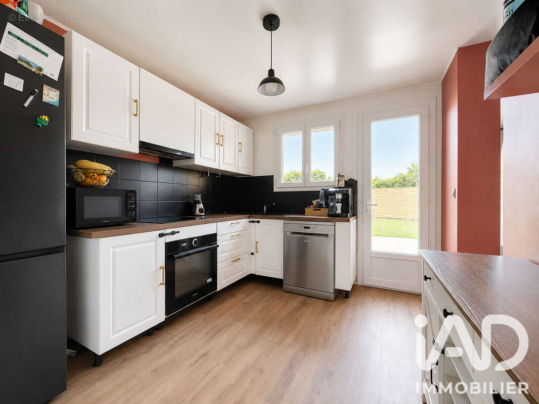 Maison 86 m² à Roissy-En-Brie  - photo 3